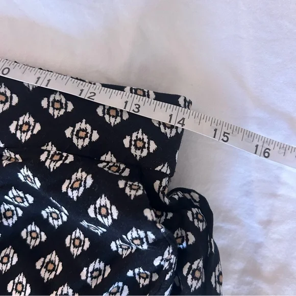 LOFT Wide Leg Pants The Pull On Black White Geometric Cropped Small Petite - Picture 9 of 13